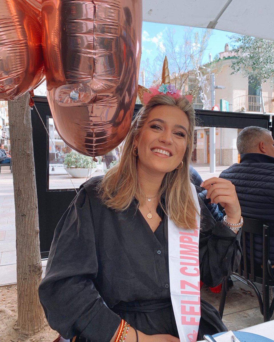 rocioanidjar_'s tweet photo. 26 primaveras 🎂 https://t.co/Q02Yk0xdO0