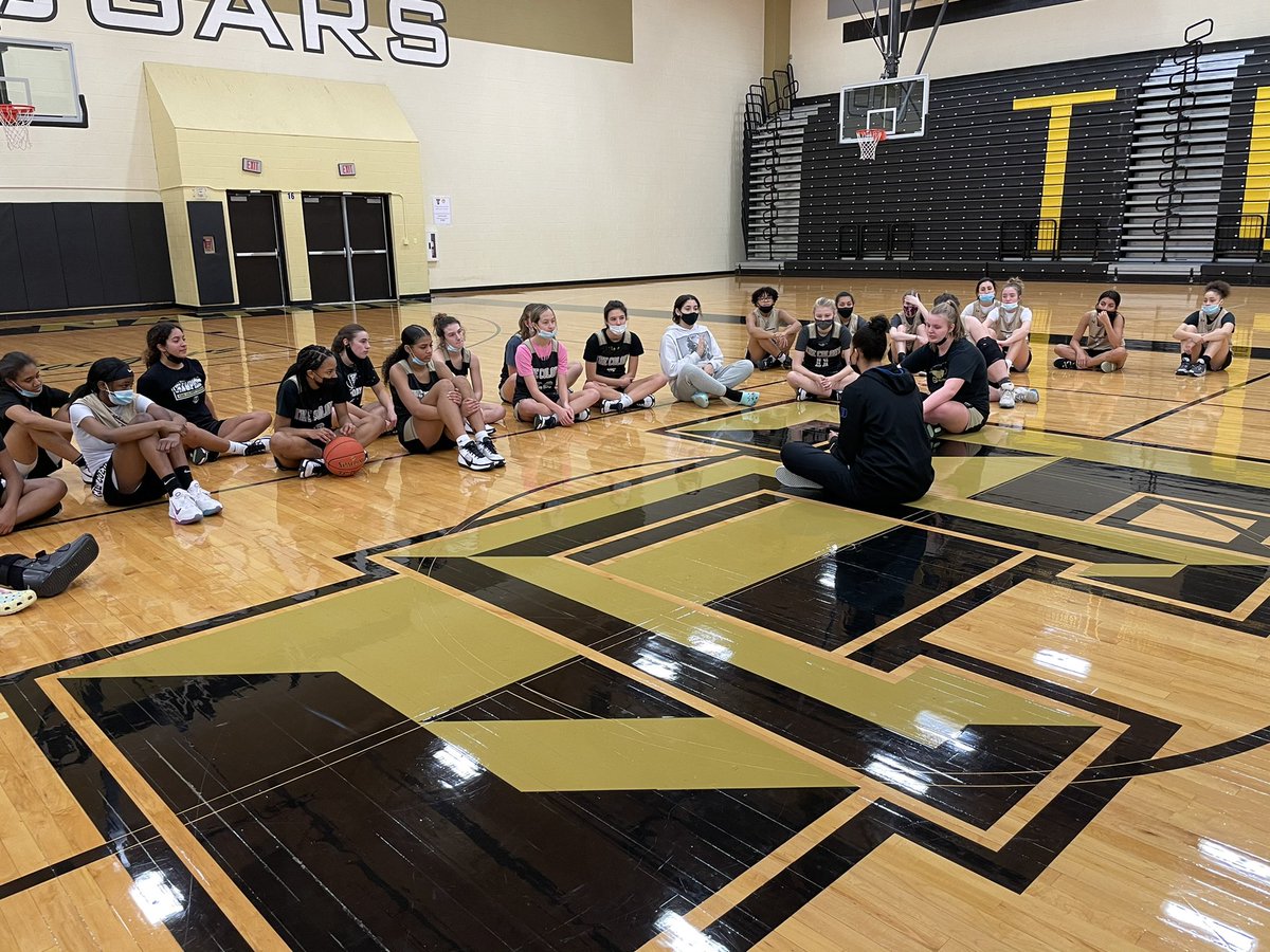 Colby Davis (@coachdavis10) on Twitter photo A huge thank you to <a href="/jadeswilliams25/">j</a> for dropping some wisdom on our Cougars this morning! Who will you empower today?? <a href="/DukeWBB/">Duke Women’s Basketball</a> <a href="/TheColonyBB/">TC Girls Basketball</a> #GrowTheGame #GiveBack 🖤💛🏀 A huge thank you to <a href="/jadeswilliams25/">j</a> for dropping some wisdom on our Cougars this morning! Who will you empower today?? <a href="/DukeWBB/">Duke Women’s Basketball</a> <a href="/TheColonyBB/">TC Girls Basketball</a> #GrowTheGame #GiveBack 🖤💛🏀