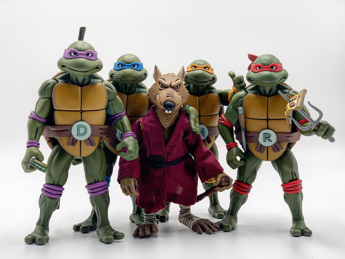 #TurtleTuesday: The boys are glad to now have their sensei! 🐢🐀 @NECA_TOYS 
.
#tmnt #teenagemutantninjaturtles #ninjaturtles #splinter #tmntsplinter #neca #necatoys #necaofficial #necatmnt #toyphotography #toypics #tmntphotography #toycrew #toycollector