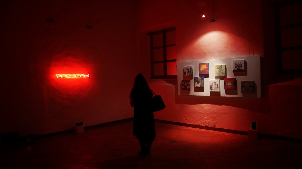 BienalFEMSA's tweet photo. 🔴 Israel Martínez, Thoreau en Michoacán, o la vida en la / el troje, #InestimableAzar 🔴 https://t.co/prpGeFYNnL
