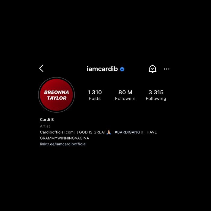 CardiPoland's tweet photo. 📲 | Cardi B has now surpassed 80 MILLION followers on Instagram.

— She has racked up over 23 MILLION followers only this year. Congratulations, @iamcardib. 🎉 https://t.co/S92WmDDj37