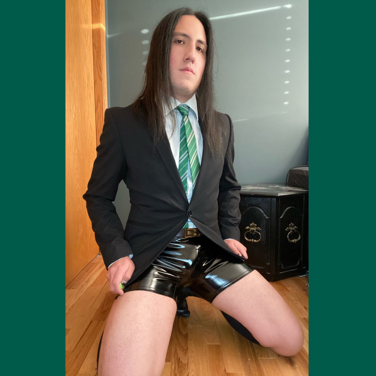 dashing_desires's tweet photo. Yeet Yeet 💚🖤💚🖤💚 https://t.co/QW9fqHICnm