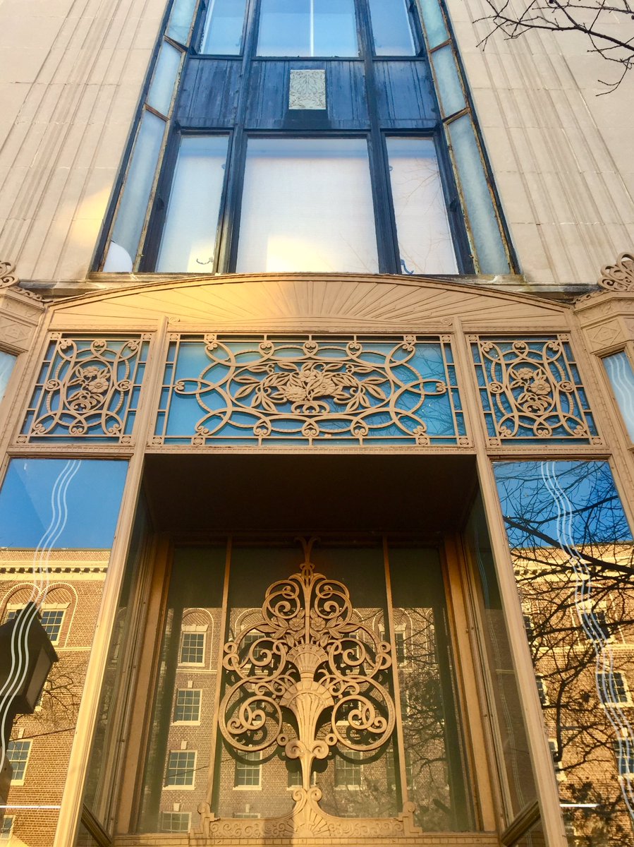 So off to Ace Hardware and the 1st chance to don the tot’s fuzzy top Christmas present.  #Architecture along  #WashingtonStreet — home base for  #TheCapitolSteps, the burial mound of 34 Confederate soldiers at  #ChristChurch, and  #TDBank’s grand entrance. 5th day of Christmas