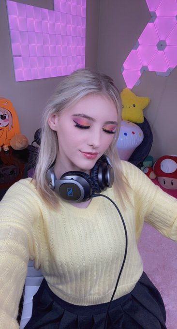 IM ONLINE NOW 😘 Come play among us!   Also, I&rsquo;ve been practicing my makeup everyday, and I tried out