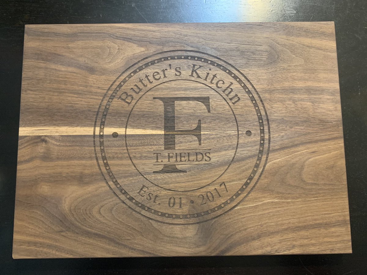 tyleerandco's tweet photo. How cute is my new cutting boardπ₯Ίπ https://t.co/bPrlxktgg9