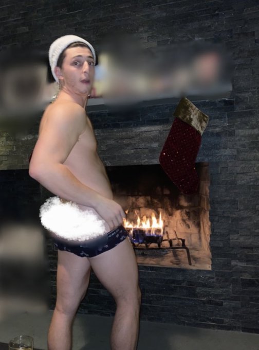 Thank you guys so much! Top .35% of creators and a check mark🙈 Luv u🖤  Come join the fun: https://t.co/ScKBmAujZH