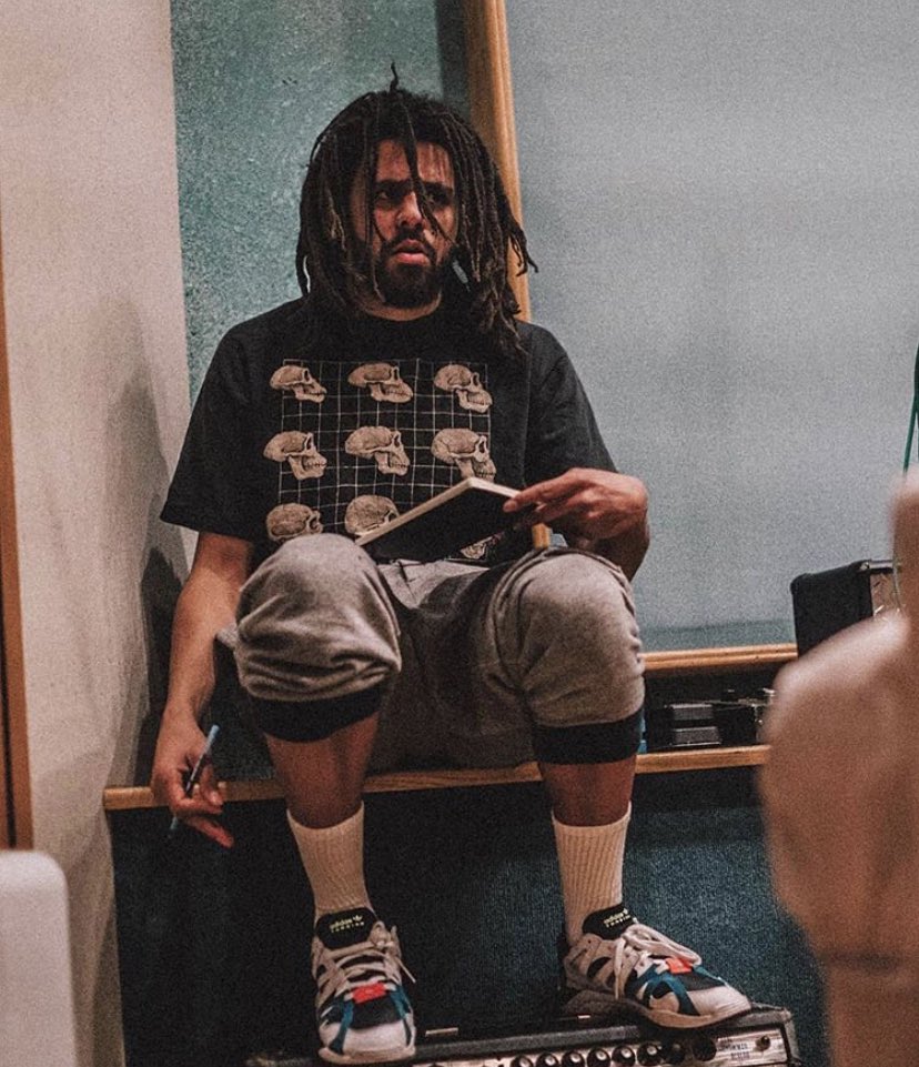 TeamDreamville's tweet image. J. Cole just announced that he’s dropping “The Off-Season” &amp;amp; “It’s A Boy” before “The Fall Off” 😳😳