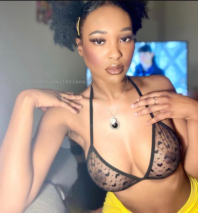 I&rsquo;d fuck me too 🥵 https://t.co/WCfyjTLBH9