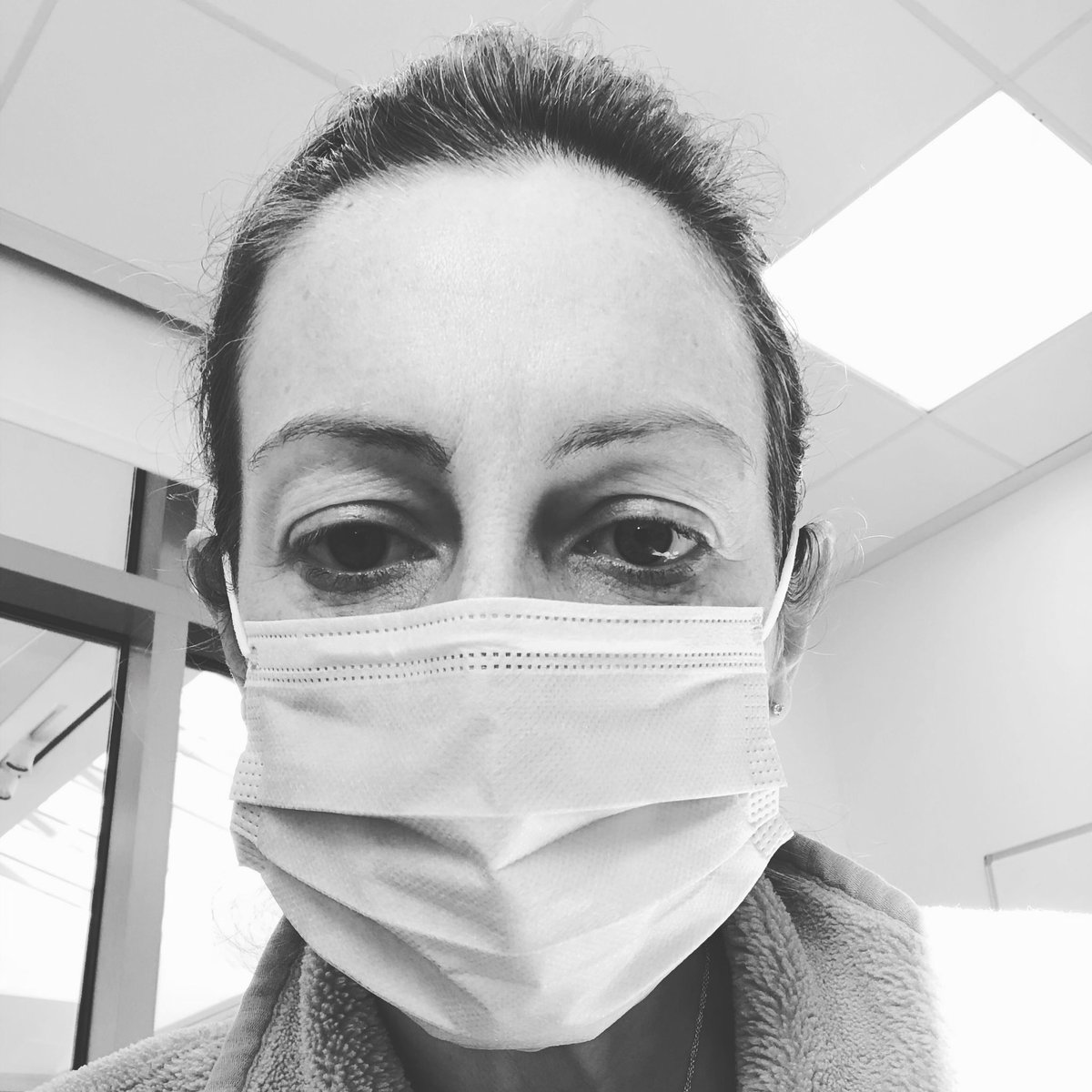 Carlee Clark MD (@md_carlee) on Twitter photo I’m just an ICU doc standing in front of you asking you not to have a NYE party #WearAMask #nottinghill <a href="/womenMDinanesth/">Women in Anesthesiology</a> <a href="/SOCCA_CritCare/">Society of Critical Care Anesthesiologists</a> <a href="/SheelaPaiCole/">Sheela Pai Cole</a> <a href="/EbonyJHilton_MD/">Ebony Jade Hilton, MD</a> <a href="/vmoitra/">Vivek Moitra, MD</a> <a href="/SashaShillcutt/">Sasha Shillcutt MD</a> I’m just an ICU doc standing in front of you asking you not to have a NYE party #WearAMask #nottinghill <a href="/womenMDinanesth/">Women in Anesthesiology</a> <a href="/SOCCA_CritCare/">Society of Critical Care Anesthesiologists</a> <a href="/SheelaPaiCole/">Sheela Pai Cole</a> <a href="/EbonyJHilton_MD/">Ebony Jade Hilton, MD</a> <a href="/vmoitra/">Vivek Moitra, MD</a> <a href="/SashaShillcutt/">Sasha Shillcutt MD</a>