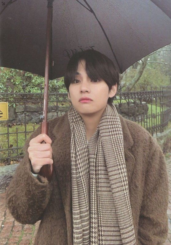 chimyyoda's tweet photo. HAPPY TAEHYUNG DAY!! Happy birthdayday taehyung-ah~ 사랑해

#방탄소년단진 #taehyungday https://t.co/SfXHPsISr5
