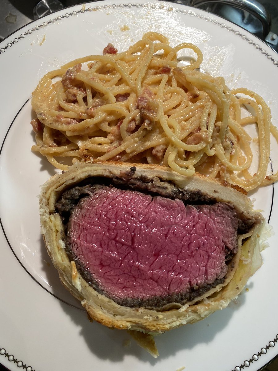 LaunchBySY's tweet photo. @GordonRamsay the twirling in the plastic wrap is genius albeit hard on the fingers! Christmas eve #beefweelington https://t.co/Q69lT1pPcK