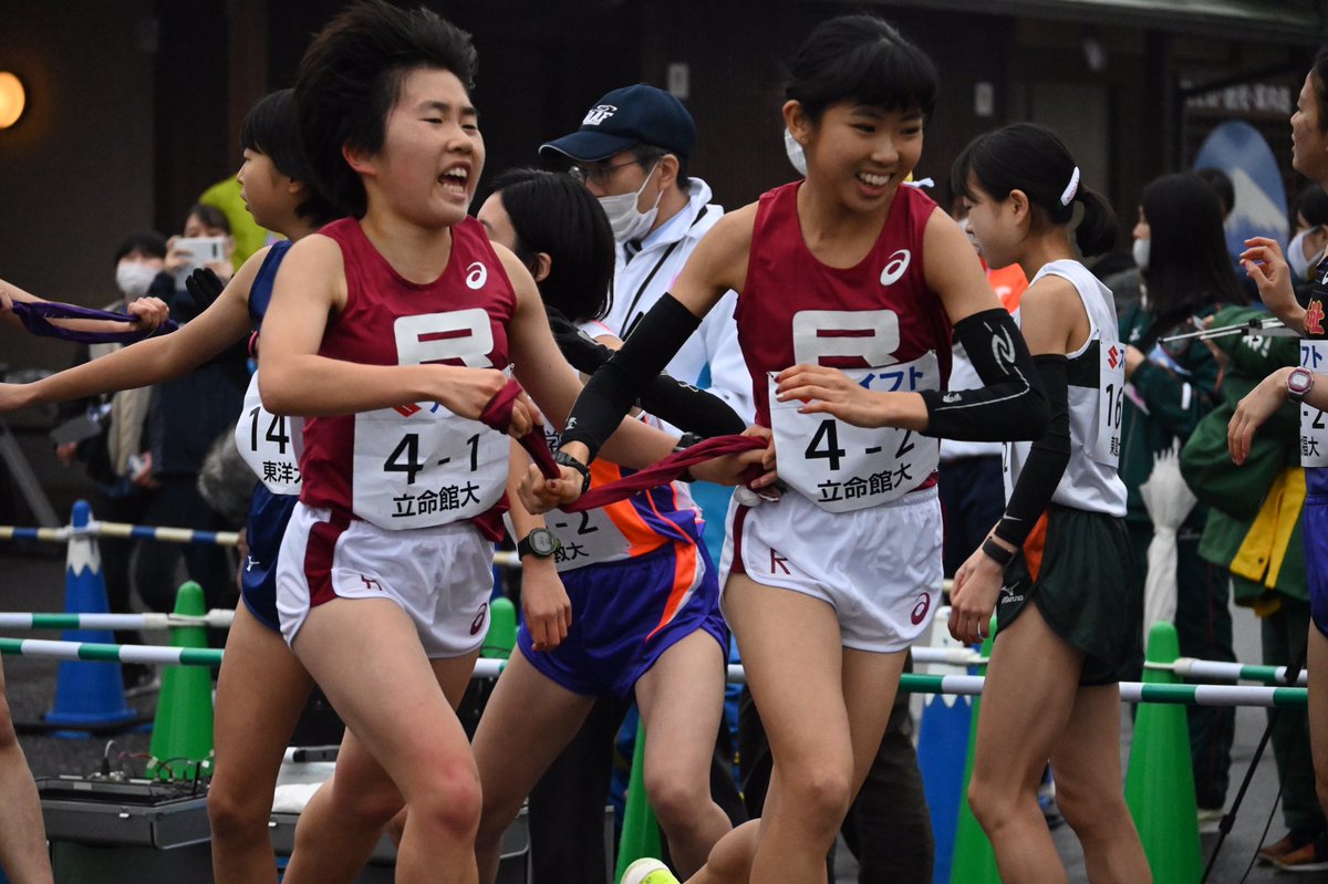 立命スポーツ編集局 公式 陸上競技部 全日本大学女子選抜駅伝競争 於 富士山本宮浅間大社前 富士総合運動公園陸上競技場 今立命館大学は3位でゴールしました