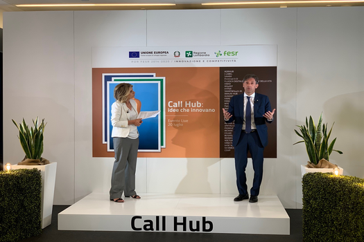 LombardiaInnova's tweet photo. #Open2020
Quest'anno #CallHub - Ricerca e #Innovazione di @RegLombardia si è svolto interamente in diretta #streaming.
💻 Recupera i numeri, gli interventi e le tematiche dell'evento andato in scena in luglio.
Leggi qui 👉 https://t.co/JY65TCczfr https://t.co/u908Af7nTi