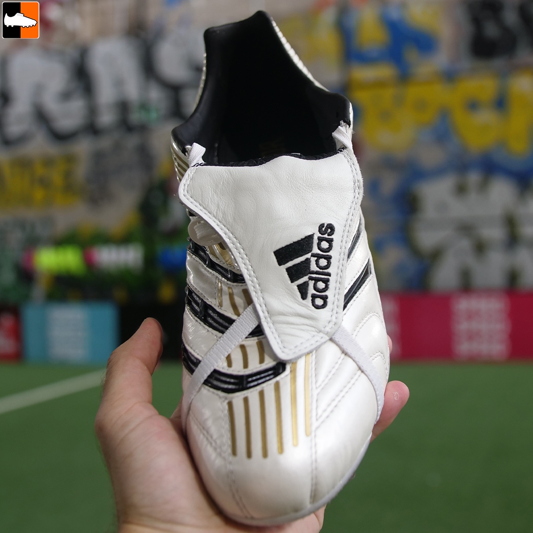 Football_Boots's tweet photo. Iconic Predators in white, gold, and black 2020 remake with a modern lightweight split soleplate
-
Predator Absolute in the Eternal Class/Luxury Pack
-
Fielded by Beckham, Zidane, & Lampard
-
#footballboots #soccercleats #adidasfootball #eternalclass #luxury #predatorabsolute https://t.co/Xtnk18fQxJ