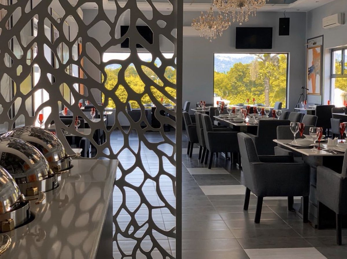 VANILLA RESTAURANT AND LOUNGE.This is one of the most beautiful restaurants you can go on a date in Abuja. The lights are captivating. The setting is bliss. There’s a restaurant and lounge section. Karaoke night every Thursdays and a special hour of 50% off drinks before 8pm.