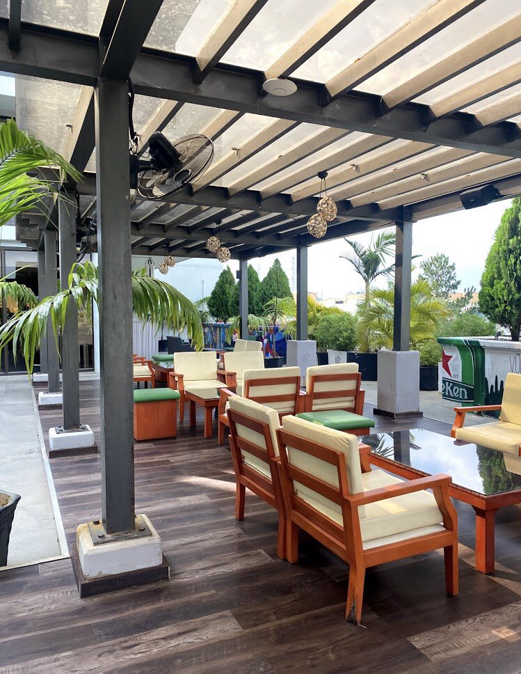 THE VUEAn Asian restaurant located in novare central mall wuse. Great ambiance, good food and service. The outdoor deck is really one of the best rooftops I’ve seen in Abuja. The calmness. The lights. They had a lot of waiters and waitresses who were readily available.