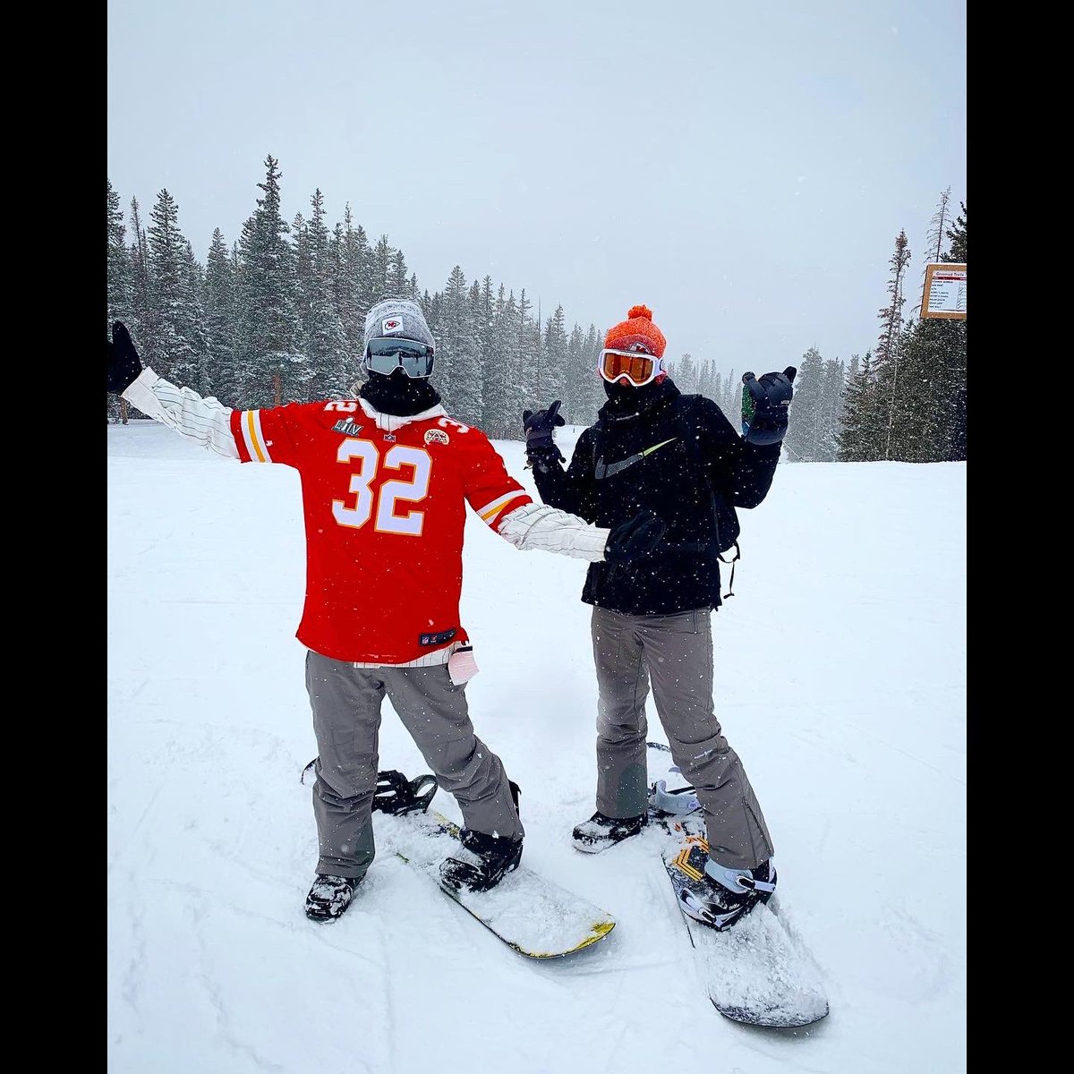 jschnied03's tweet image. Had to rock the Super Bowl Champion Honey Badger on the top of mountains in Telluride. Gotta Let the world know. #RunItBack @Mathieu_Era