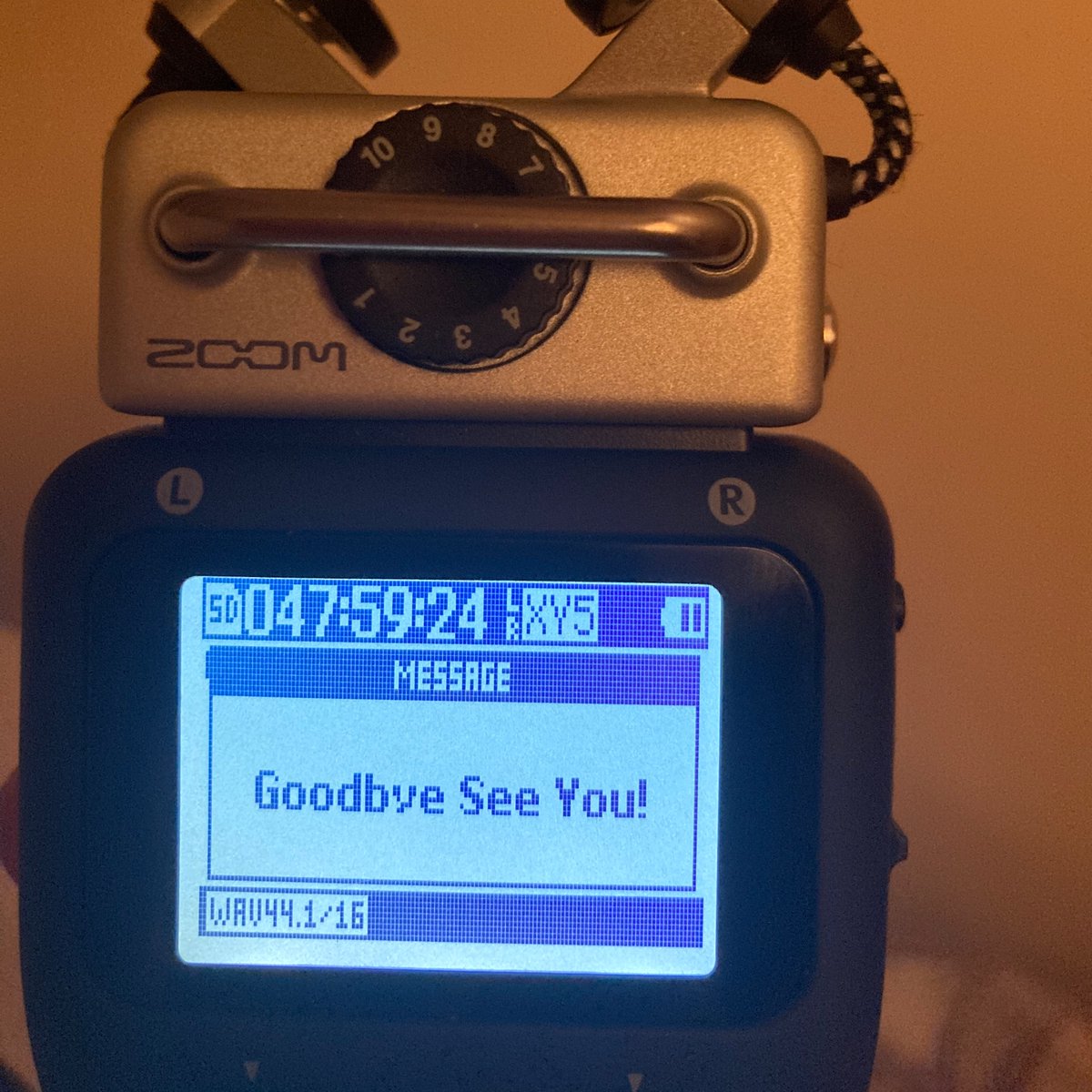 maybebabs's tweet image. goodbye see you