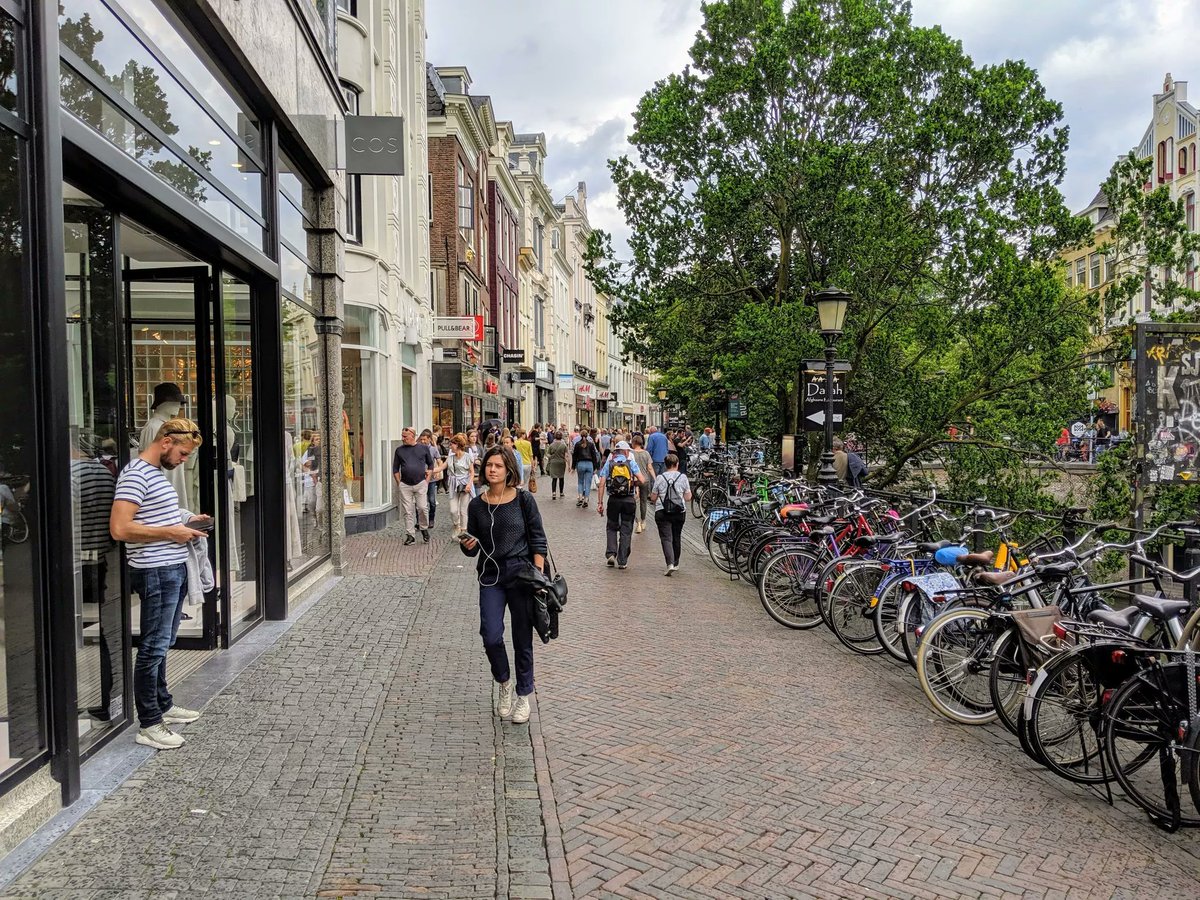 That said, you're never going to have every possible shop you'd need within walking distance, but it's absurd that an expensive 2 tonne block of metal is the default mode for local trips. If we're to overcome congestion and climate crises, we need to make space for bikes.