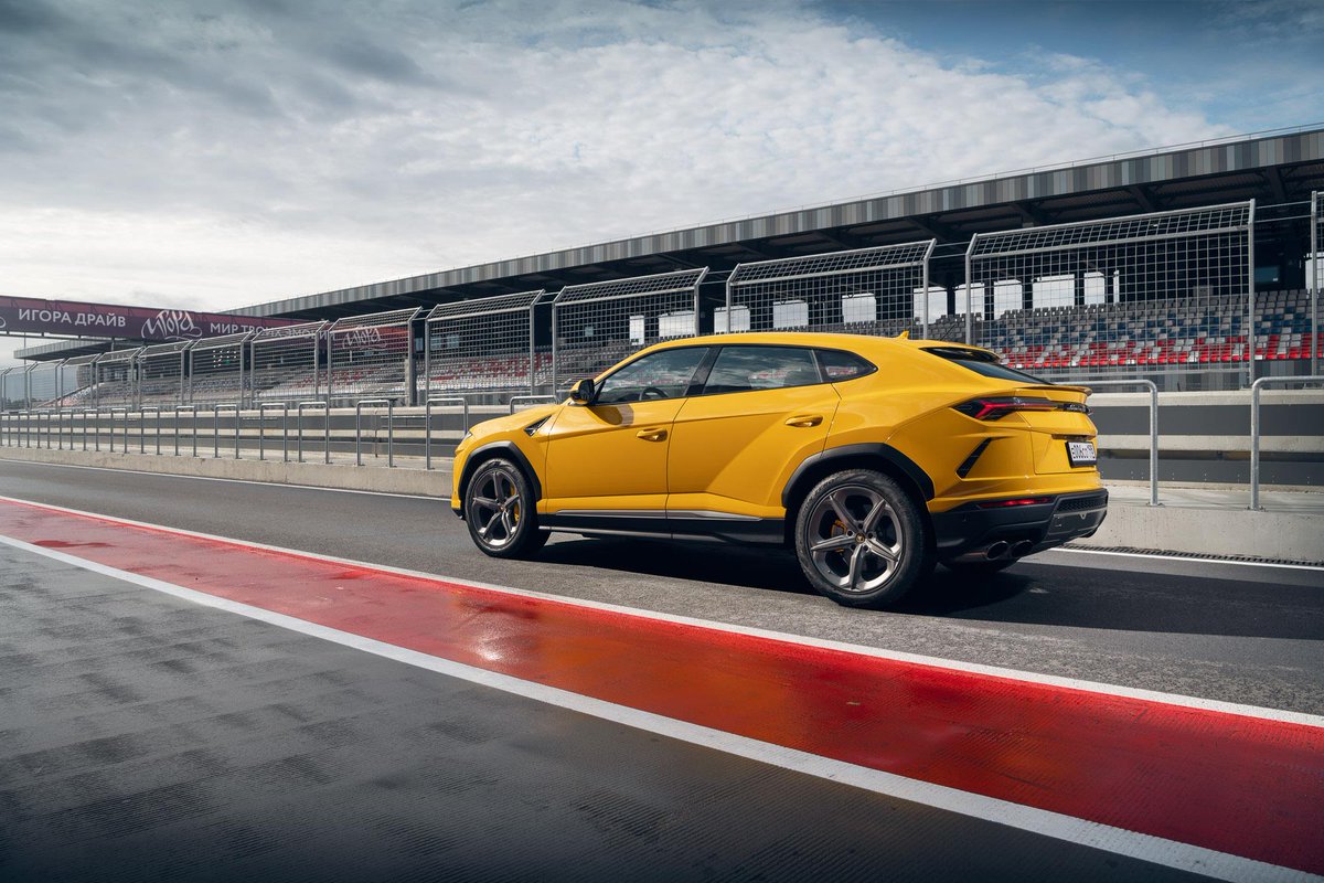 LamboClubGlobal's tweet photo. Carefully designed to allow the guests to put the #Urus exceptional handling and performance to the test, the route offered a wide range of road conditions, from fords and mountain passes to highways, off-road tracks, and the bends and chicanes of the new Igora Drive racetrack https://t.co/J1iQreSylJ