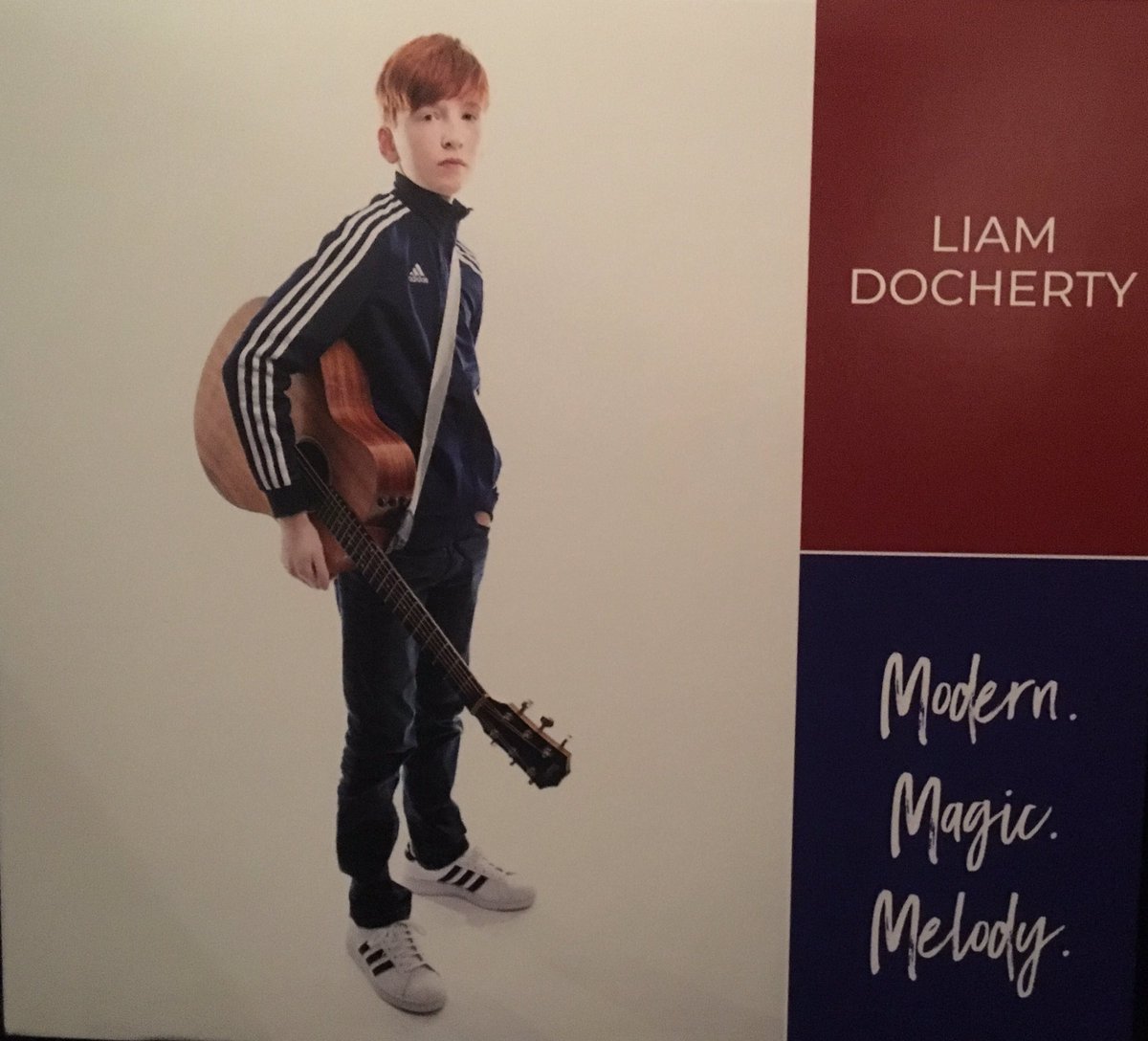 Akiliense's tweet image. #StillDoinCDs @16, I got Lightnin Hopkins vinyl from my uncle. Don't be baffled by demographics- Liam Docherty is a true blue successor. Wow