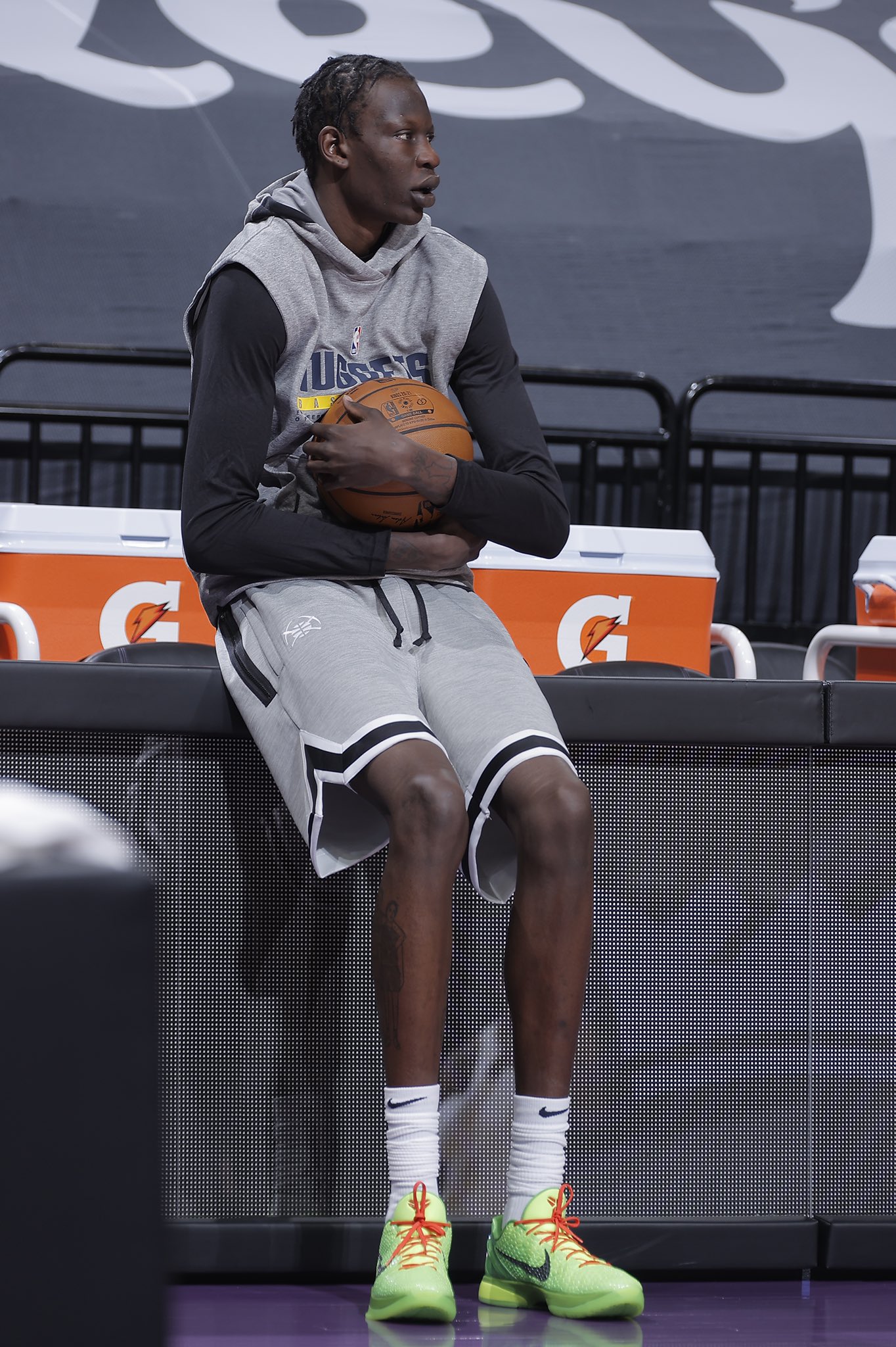 Nba Players Wearing Kobe 6 Grinch: Iconic Moments on Court