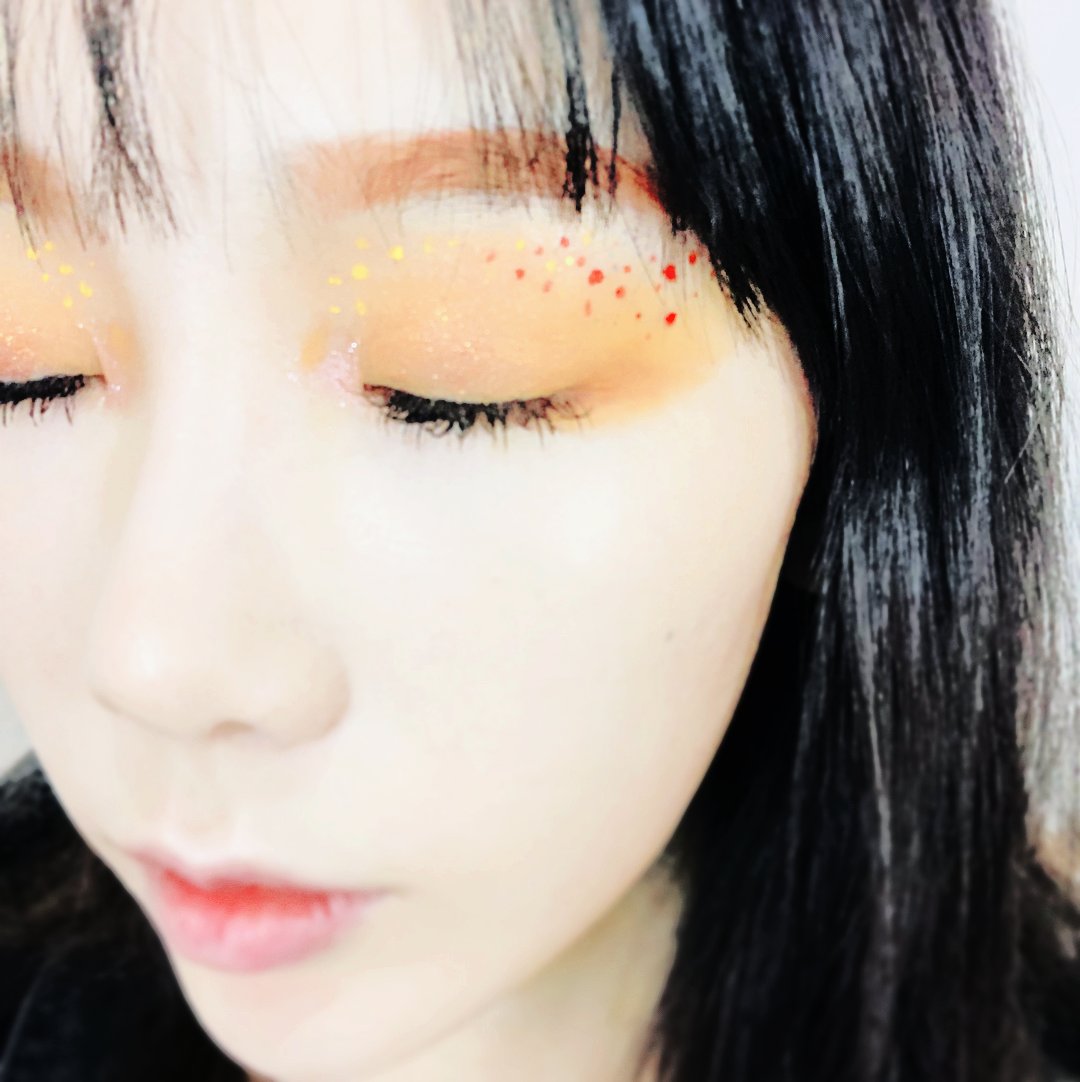 twgenety's tweet photo. ⋅⠀𝐭𝐡𝐢𝐬⠀╱⠀ #⃞𝓹-lαч⠀✦ .⠀lıst⠀༄⠀𝕗𝕠𝕣 𝕒⠀➫ ⠀sno⠀𔘓⠀wч⠀𓂃⠀dαч⠀› #TW3YEARS
Para festejar estos tres añitos de las bebés, recibí un hermoso paquete completo de Santa con el nuevo álbum y su #SWINGbyTWINKLE. ¡Felicidades, reinas por el aniversario! https://t.co/iOASf0tEn4