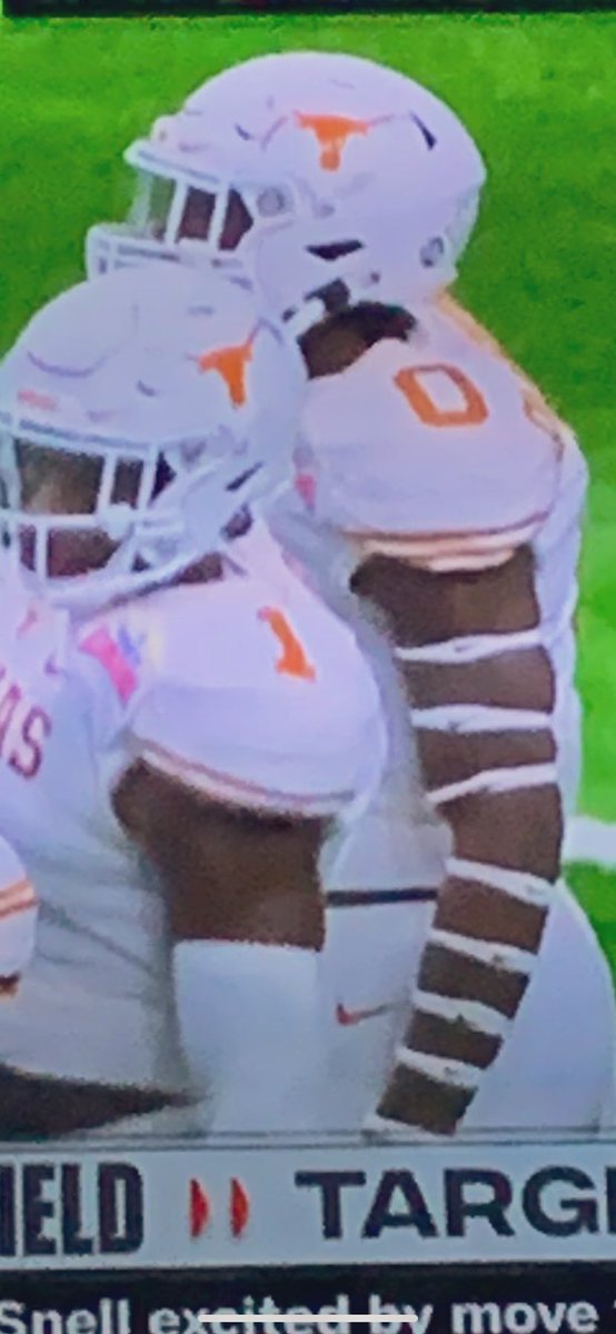PFTCommenter's tweet photo. Overshown has the dryest hands in america thats a fact https://t.co/5P366BA5pH