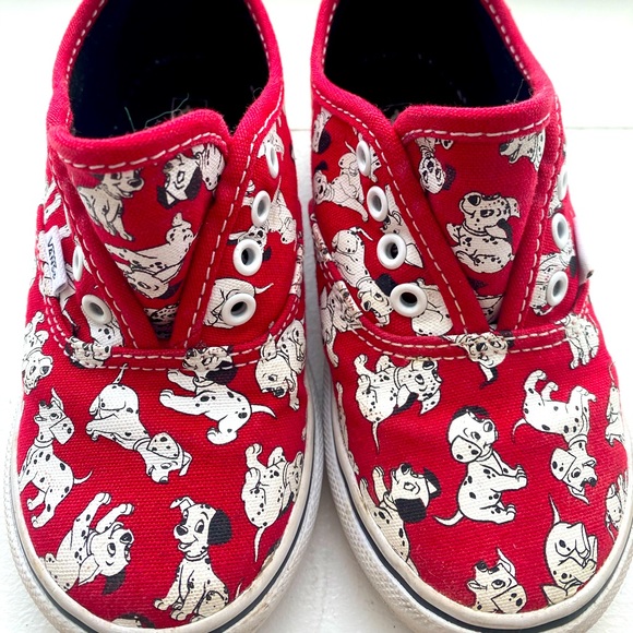 So good I had to share! Check out all the items I'm loving on @Poshmarkapp from @Angelina03Marie #poshmark<a href="/tag/fashion"class="tags"><span>#fashion</span></a><a href="/tag/shopmycloset"class="tags"><span>#shopmycloset</span></a><a href="/tag/disney"class="tags"><span>#disney</span></a><a href="/tag/style"class="tags"><span>#style</span></a><a href="/tag/vans"class="tags"><span>#vans</span></a><a href="/tag/poshmark"class="tags"><span>#poshmark</span></a>