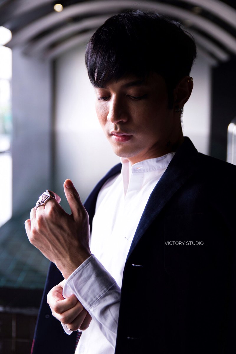 VictoryStudio20's tweet photo. งานแฟชั่น เสื้อผ้า ��็รับถ่ายนะครับ 👔

Model 💪🏼 @Patriq75760807 
Photo 📷 @VictoryStudio20 https://t.co/byWZ1spzmc