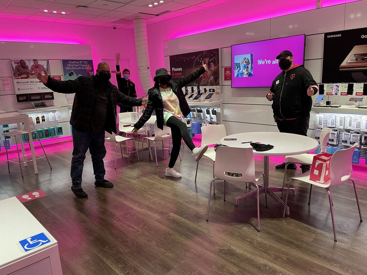 RayTheNewsman's tweet photo. Once again — another successful experience —  after @jayLaurea @justsherm @TMobile helped deliver a new @apple #iphone12 to @reign_check! As always; the customer service at #tmobileatthehutch 815 Hutchinson River Parkway was amazing. @MikeSievert be proud of this amazing team! https://t.co/J9zxX4o2wX