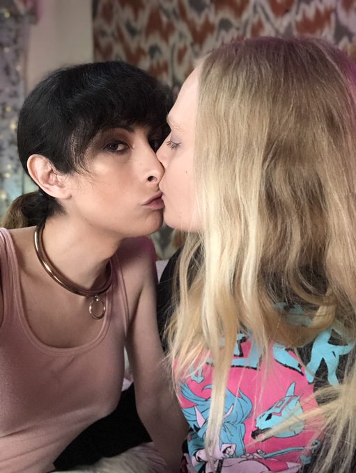 On Chaturbate!  https://t.co/Pjf9Foi80v https://t.co/yEH11NfLAk