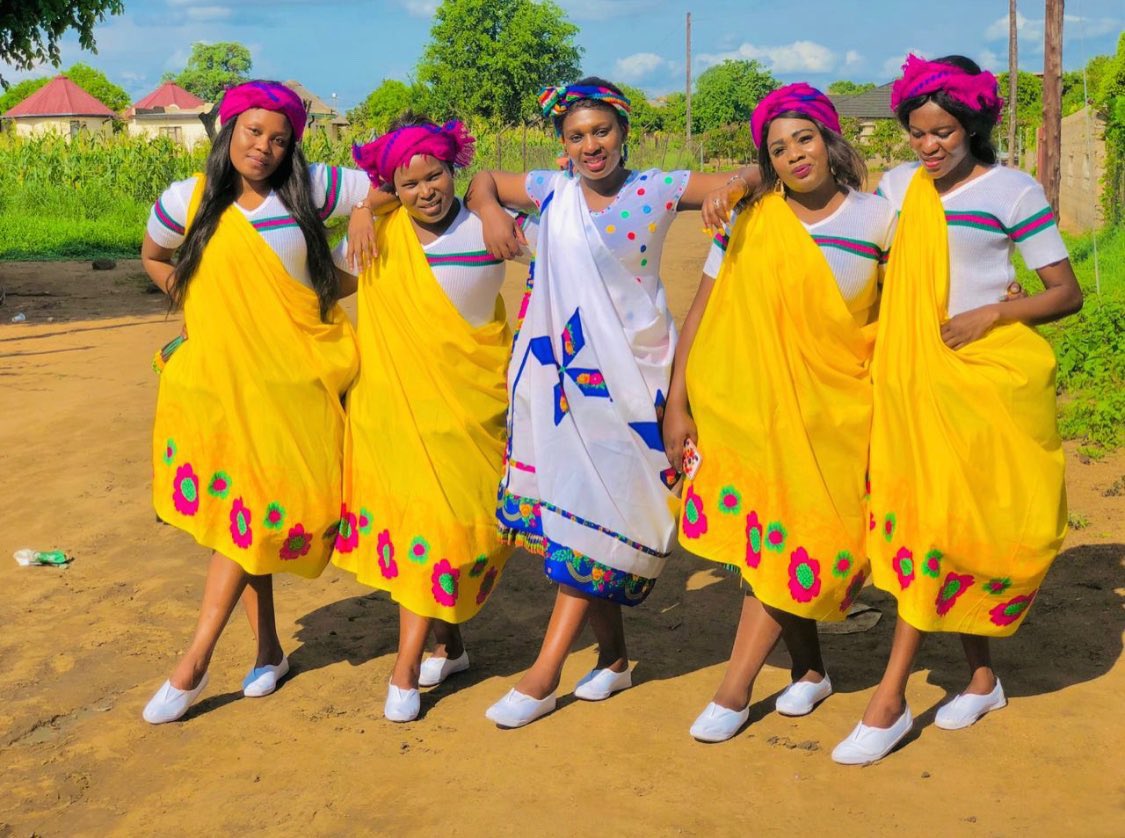 TomiRikhotso's tweet photo. Vatsonga misasekile ♥️ https://t.co/oZjZez6e2r