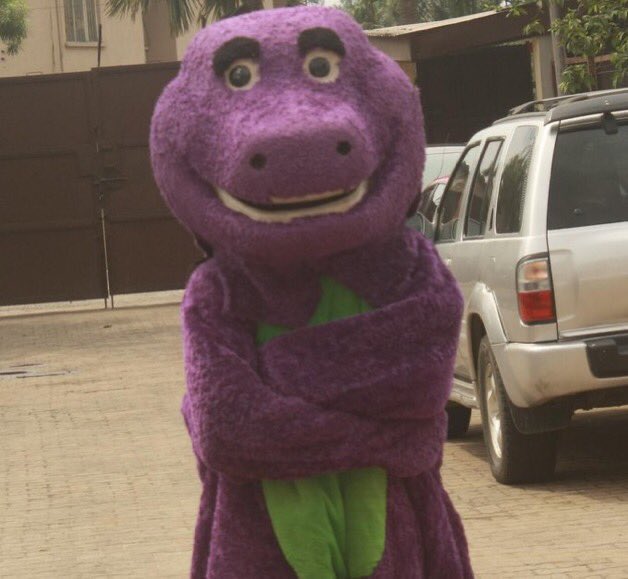 Chigi_singh's tweet image. Pick 1 : me in front of crush 
Pick 2 : me in front of freinds