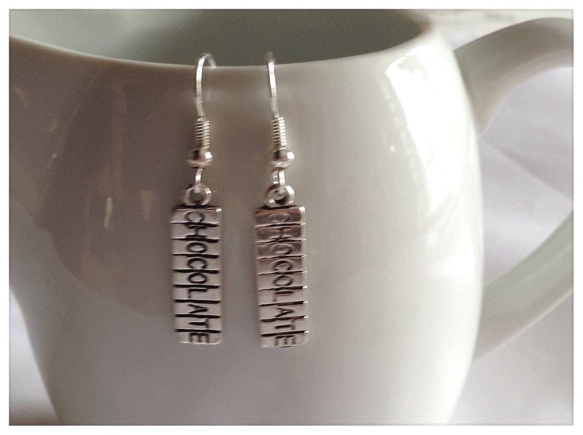 ArtisanJByViv's tweet image. Novelty Earrings, Chocolate Earrings, Food Earrings, Chocolate Gift For Adults, Miniature Food Earrings, Whimsical Earrings, tuppu.net/6519e689 #Etsy #BeadsofCreation #EarringsUnder10