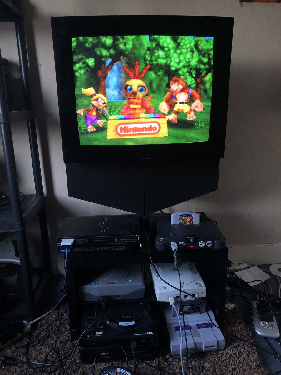 CrtHeaven's tweet photo. Whatβs your best #retrogaming purchase of 2020 ? Mine has to be the #BangAndOlufsen #Beocenter1 CRT with speakers & stand ππ Such amazing picture & sound https://t.co/0iLt6lrNjq