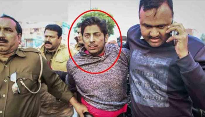 rose4pk's tweet photo. #Islamophobia_in_india 
Shaheen Bagh shooter Kapil Gujjar joins BJP. 
Kill a Muslim get promotion and rewards in India.
This person had shot fire on Muslim protesters in Delhi, now he got his reward from BJP. https://t.co/Wrr3zVy8DJ