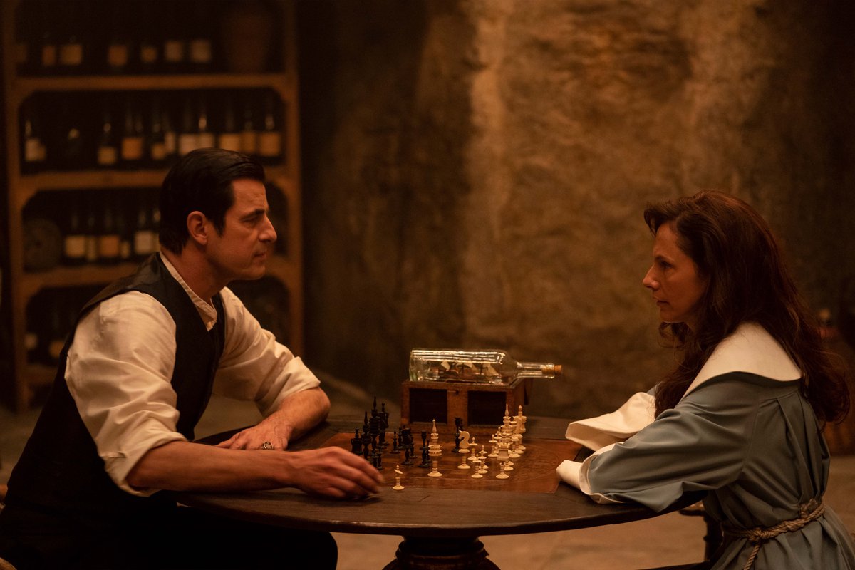 This time last year it was nearly time to meet #Dracula and Sister Agatha.... <a href="/claesbang/">ᅟ*‍ ‍ 𝙳𝚄𝙽𝙿𝙷𝚈 ‍ ‍ ᅟ!</a> <a href="/WellsDolly/">dolly wells</a> 🧛⚰️<a href="/BBCiPlayer/">BBC iPlayer</a> #Netflix #HartswoodFilms