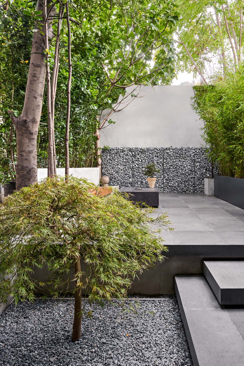 MAS Mimarlık tarafından tasarlanan mağaza, satın alma odaklı bir mağaza kimliğinden uzak, esnek ve çok yönlü bir mimari kurgu sunuyor. (fotoğraflar: <a href="/fevziondu/">fevzi ondu</a>)
arkitera.com/proje/naya-stu…