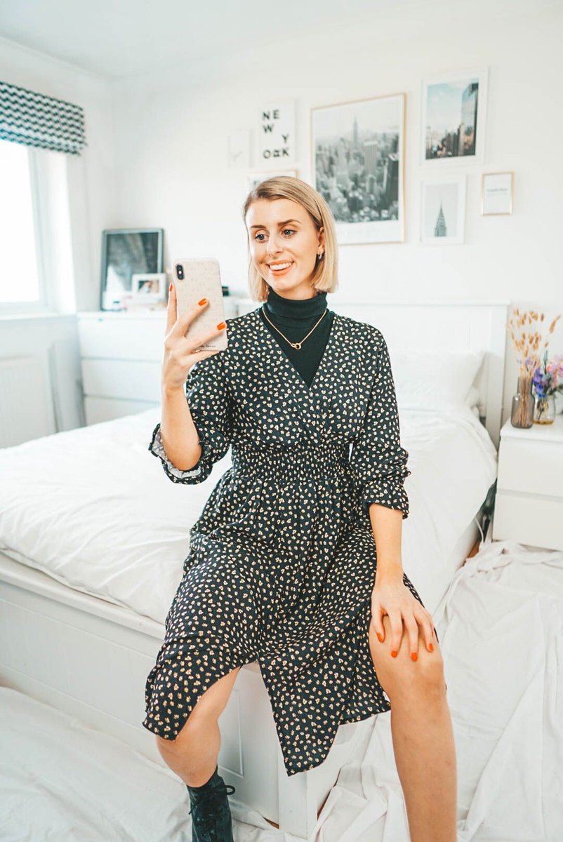 lucyc0le's tweet photo. How to style your summer dresses for autumn ➡️ https://t.co/zcapQmyLWA
#blogginggals #bloggerssparkle #bloggerstribe #bloggerloveshare @BloggingBabesRT @allthoseblogs #fblogger #fbloggerstyle https://t.co/OfawTXyg9k