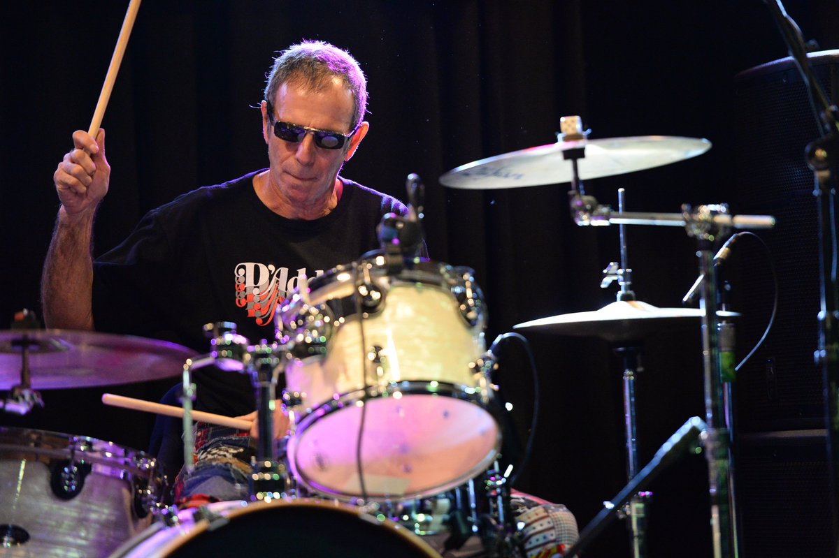 mycoolrobot's tweet image. NRS Band Joe Fochini