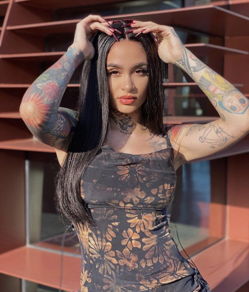 𝒚𝒐𝒖𝒓𝒔 𝒕𝒓𝒖𝒍𝒚 🖤