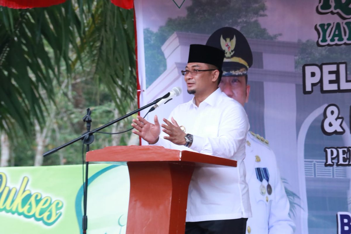 Peletakan Batu Pertama Pondok Pesantren Tahfidz Iqromul Qur'an dlvr.it/RpbCWN