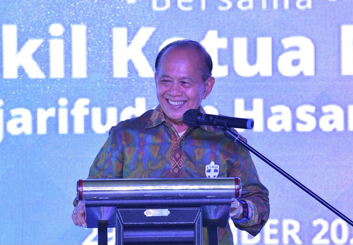syariefhasan's tweet photo. (29/12/2020) Melaksanakan agenda Temu Tokoh bersama dgn @IpemiP Provinsi Bali. Sebagai bentuk dukungan kepada pengusaha muslimah untuk turut berperan aktif membangkitkan ekonomi di masa Pandemi ini. @mprgoid @FPD_DPR @ingrid_kansil
#syariefhasan #mprri #Ipemi #pengusaha #bali https://t.co/qY50kMQ3pT