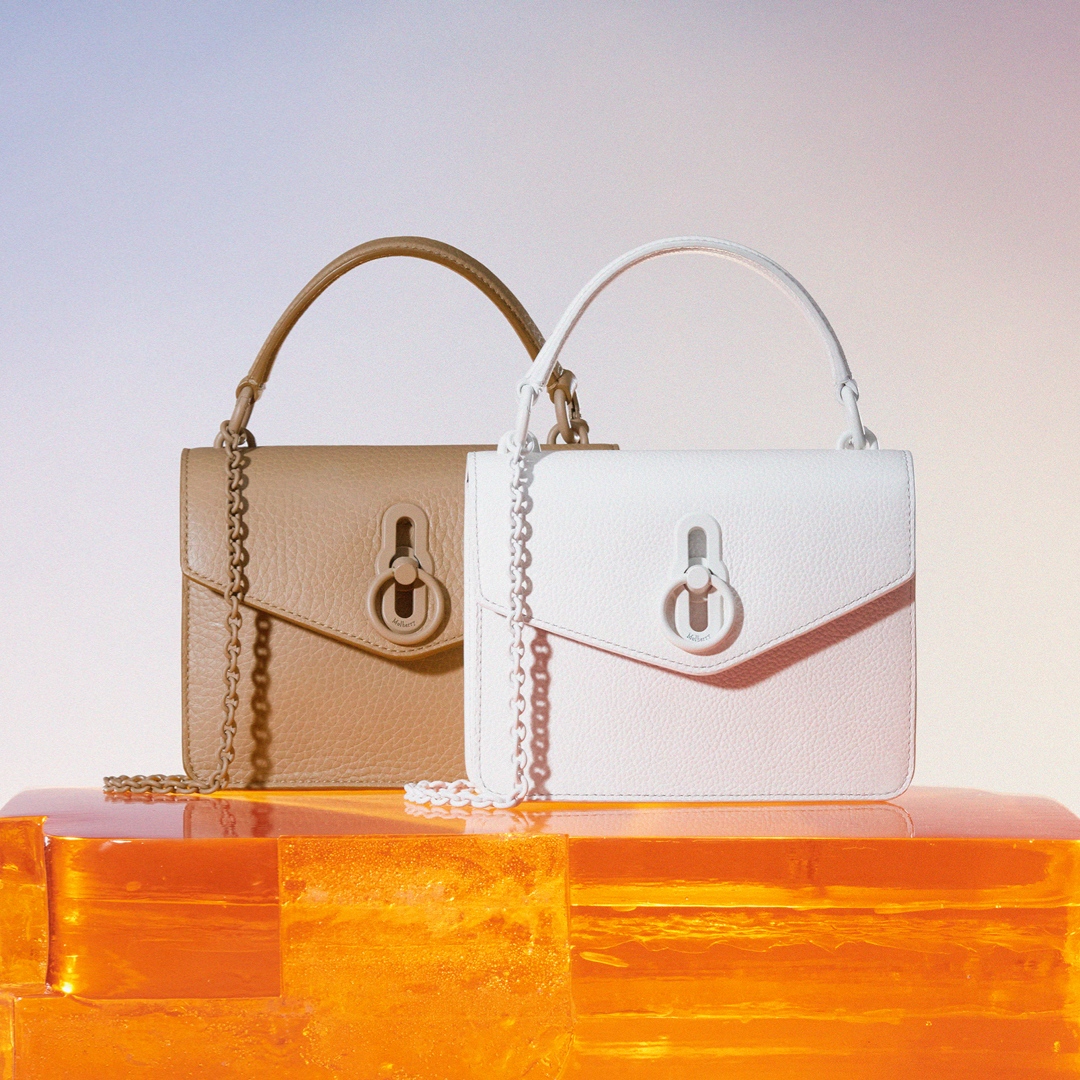 Mulberry tweet media