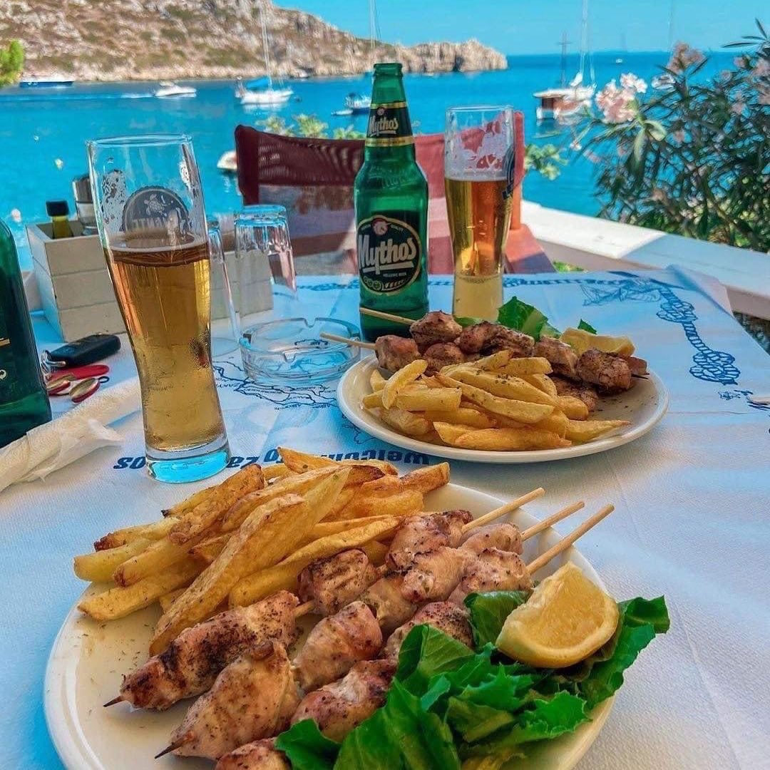 Charlarsam's tweet photo. Zin om terug te gaan. #greece #backin2021 🇬🇷😍 https://t.co/4GS9nNXVKX