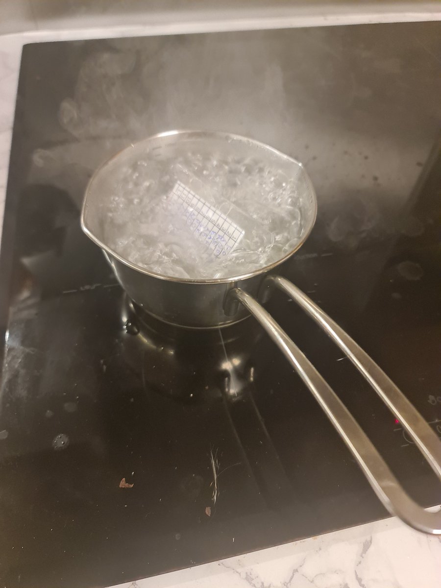 5 minutes in boiling water. No effect.