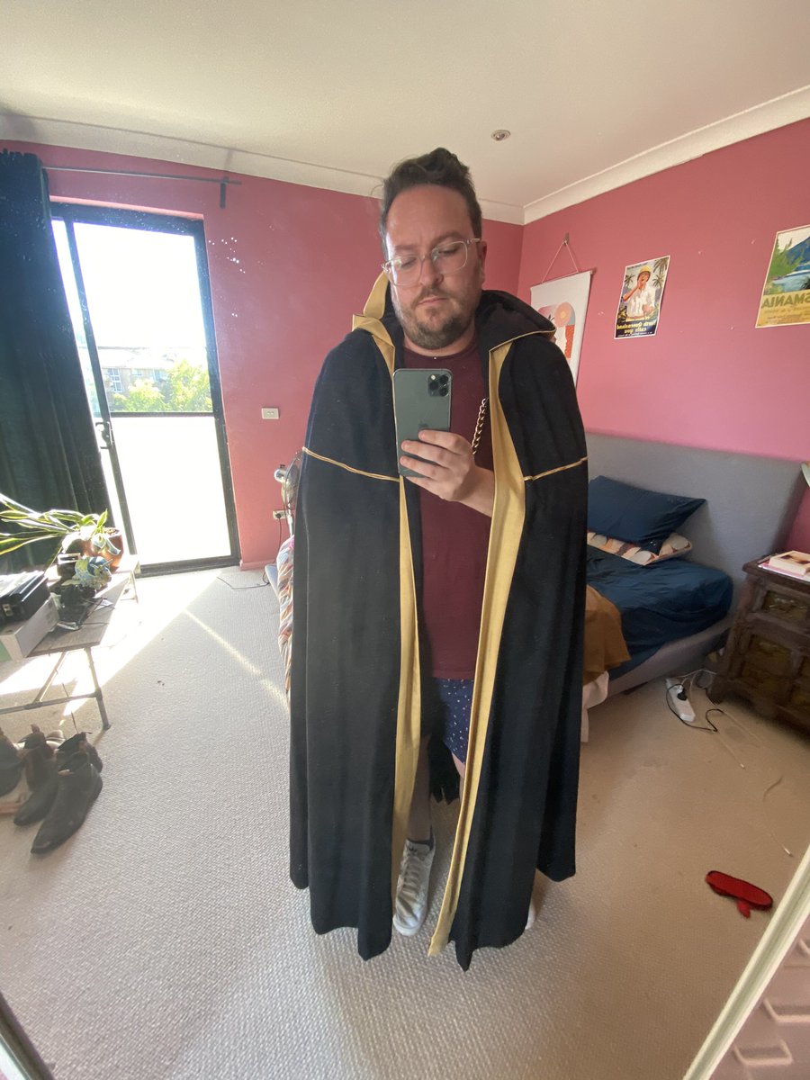 Bought some totally weird capes and shit from Sydney Opera at a costume sale. Will find reasons to wear them.