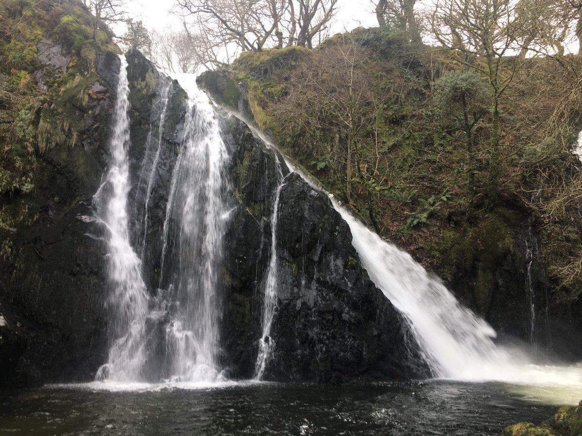 Not #Anglesey but our #Gwynedd based staff have been getting #outside for some amazing #walks from their front door! 

Rydyn ni mor lwcus i fyw yma ❤️

#snowdonia #cymruambyth #StayHomeStaySafe
