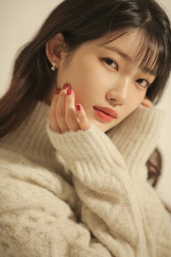 KpopGirlzBands1's tweet photo. #Yukika ha firmado contrato con #UBUNTUEntertainment, que está dirigido por su ex manager
https://t.co/4rhoEJFLtT https://t.co/gF1SBdN2Wy